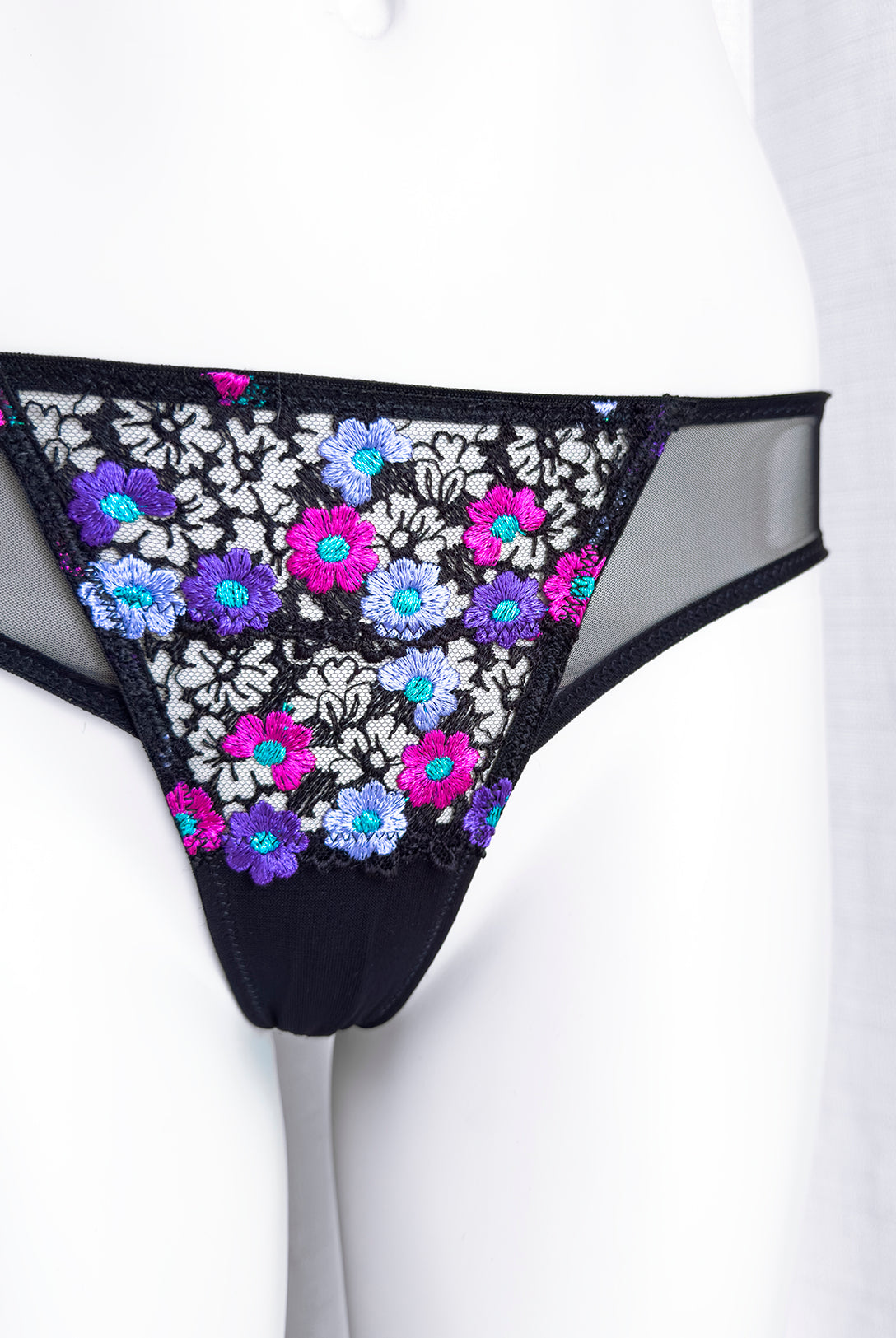 Brasiliana Aster Noir | Dot76.it