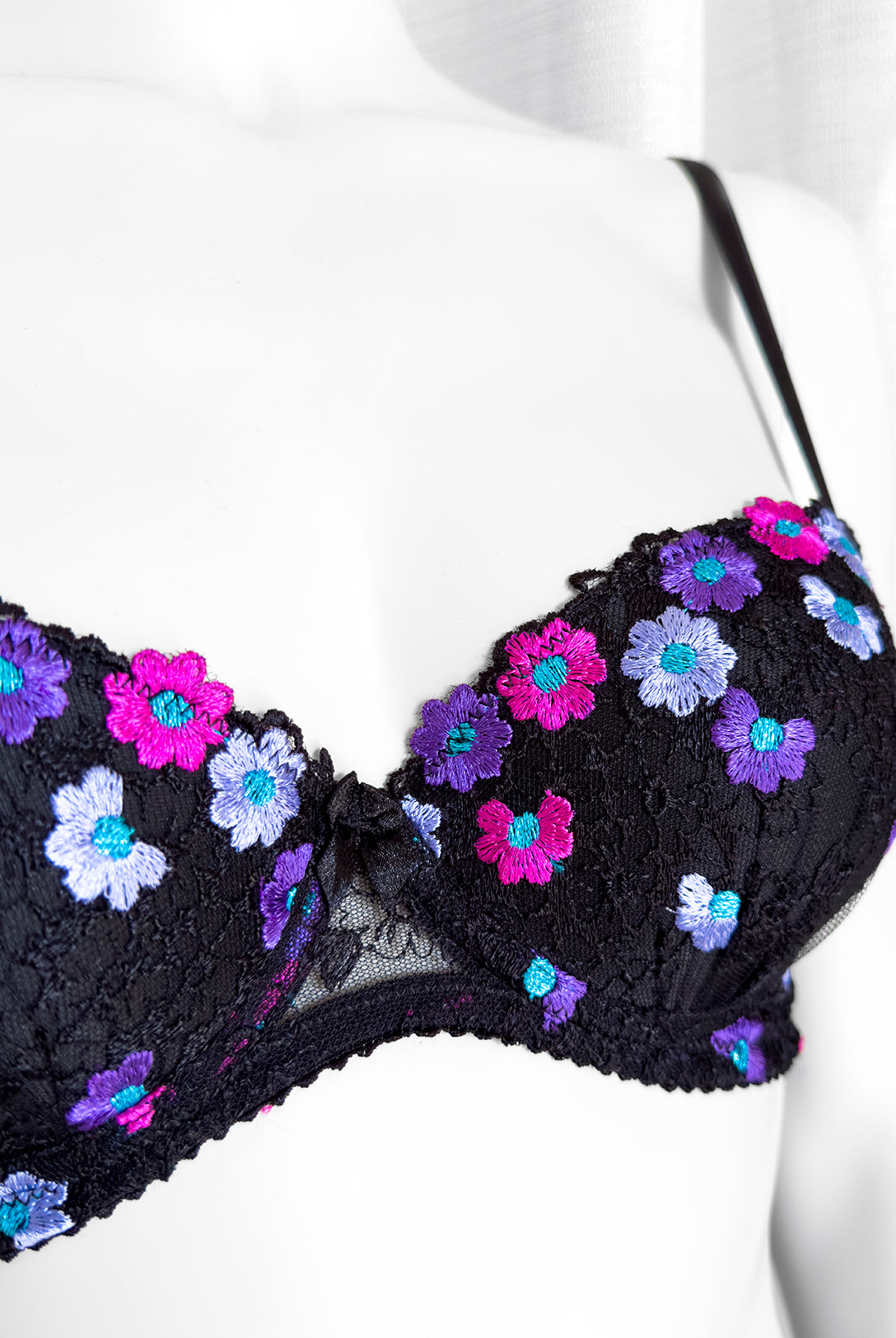 Reggiseno push-up Aster Noir | Dot76.it