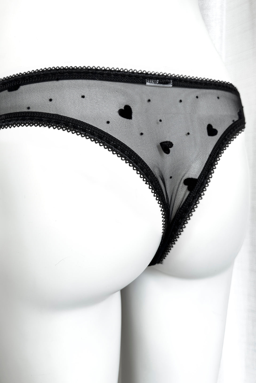 Brasiliana Black Baccara Velvet | Dot76.it