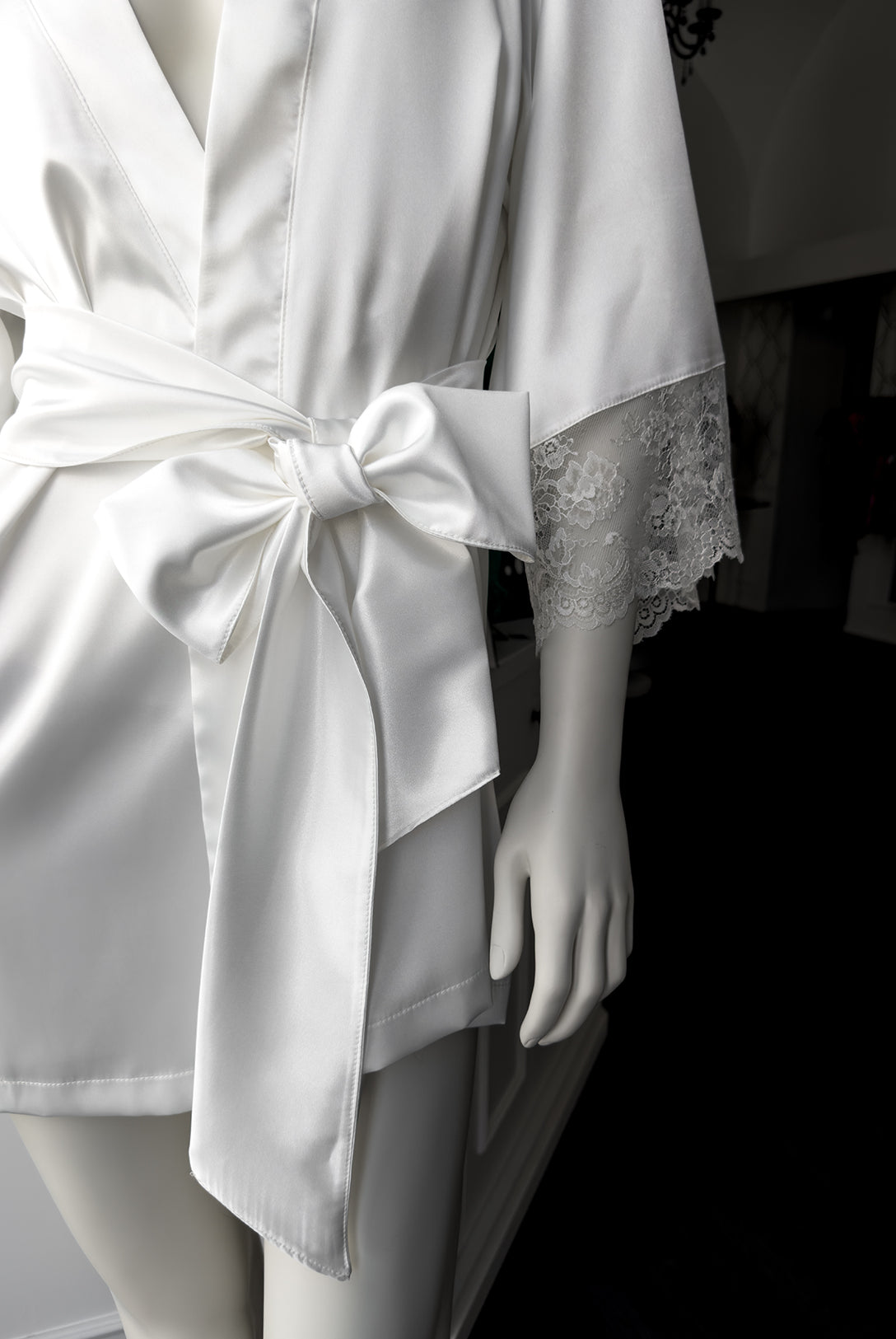 Kimono in raso e pizzo Daisy Elegance | Dot76.it