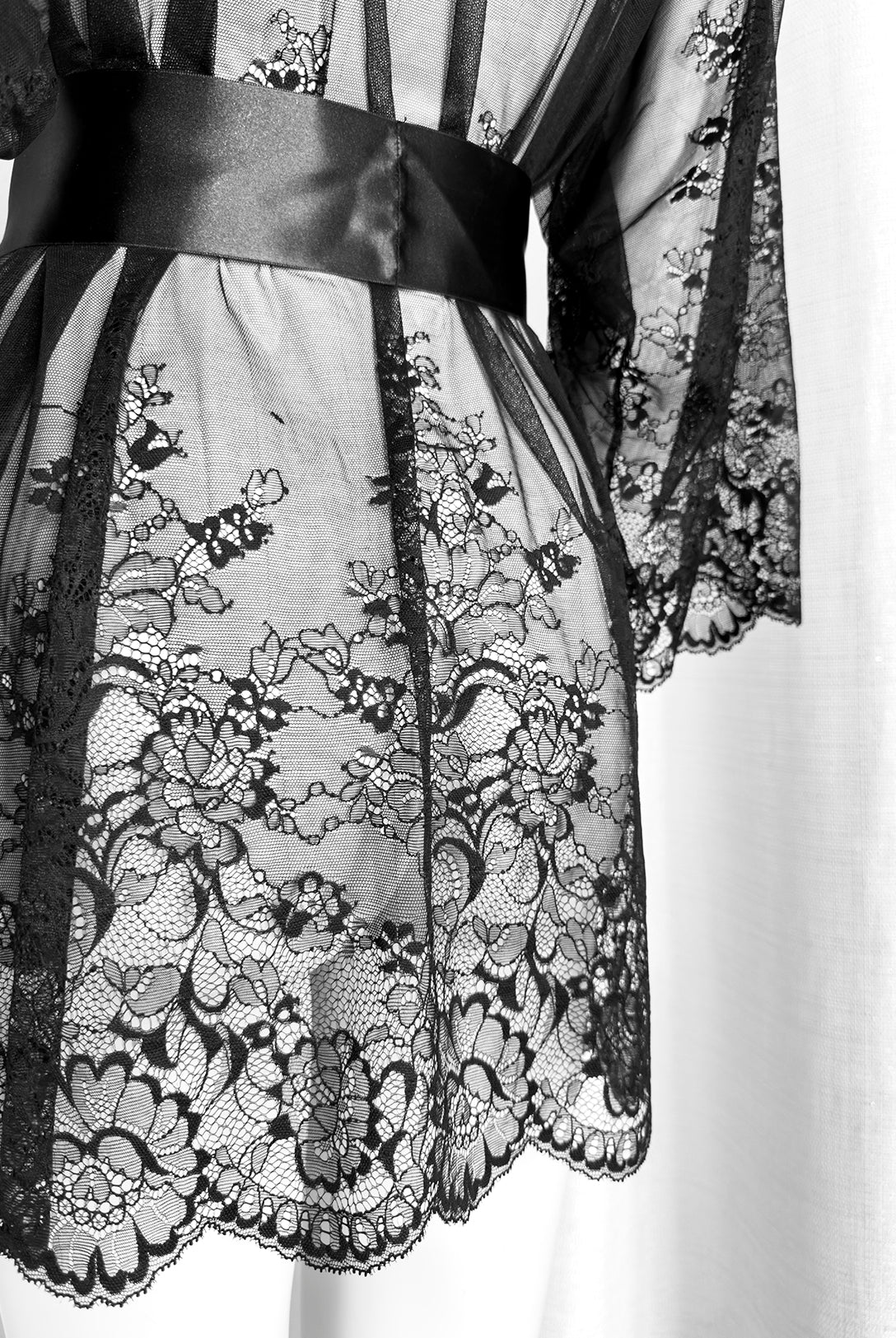Kimono Lace Magnolia Exclusive | Dot76.it
