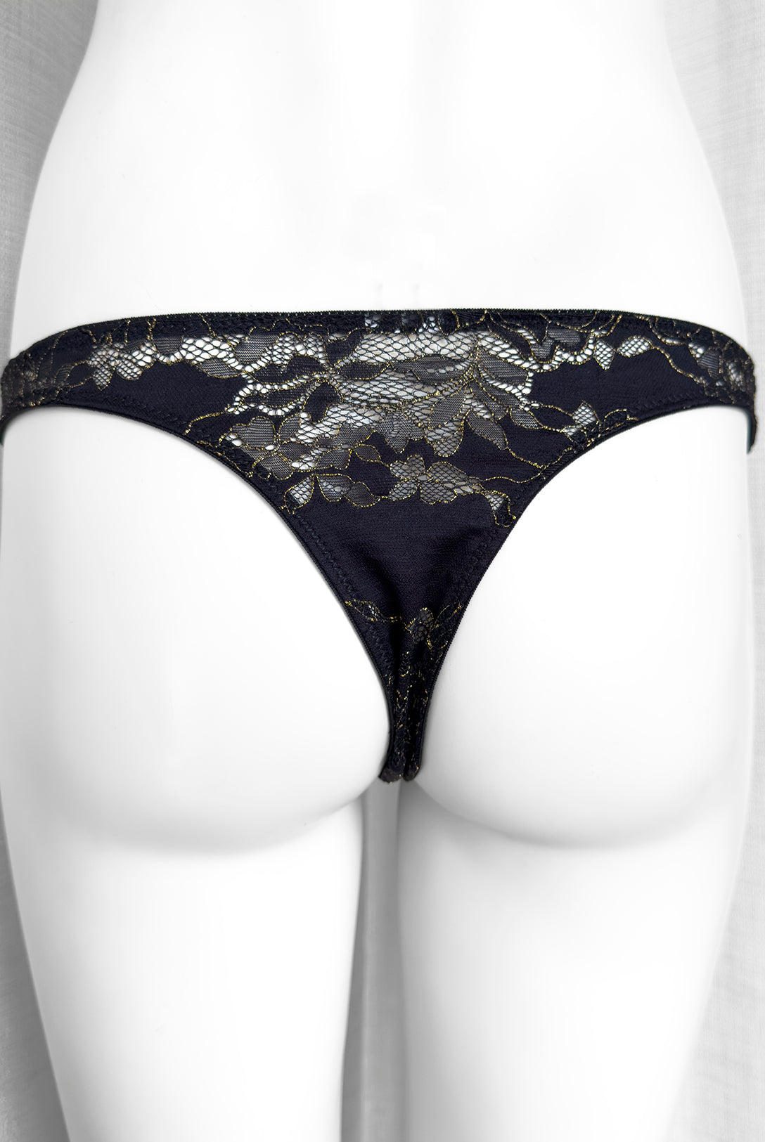 Brasiliana Comfy Magnolia Gold Touch - BlackEdition | Dot76.it