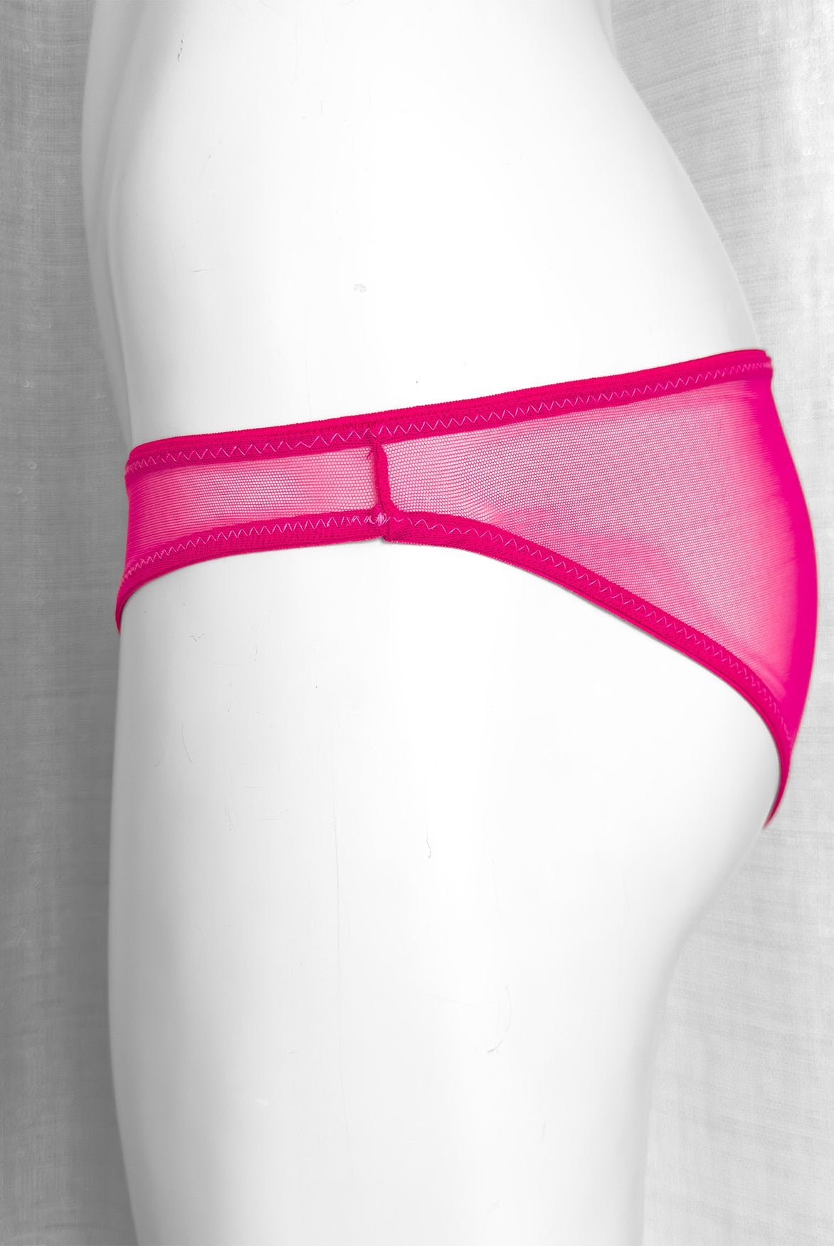 Slip Molly In Love 🩷 | Dot76.it