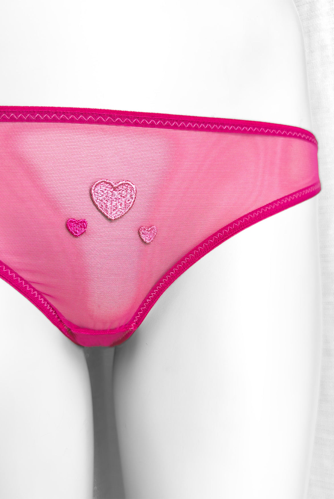Slip Molly In Love 🩷 | Dot76.it