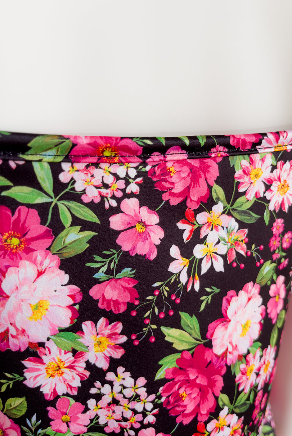 Canotta Black Sakura | Dot76.it