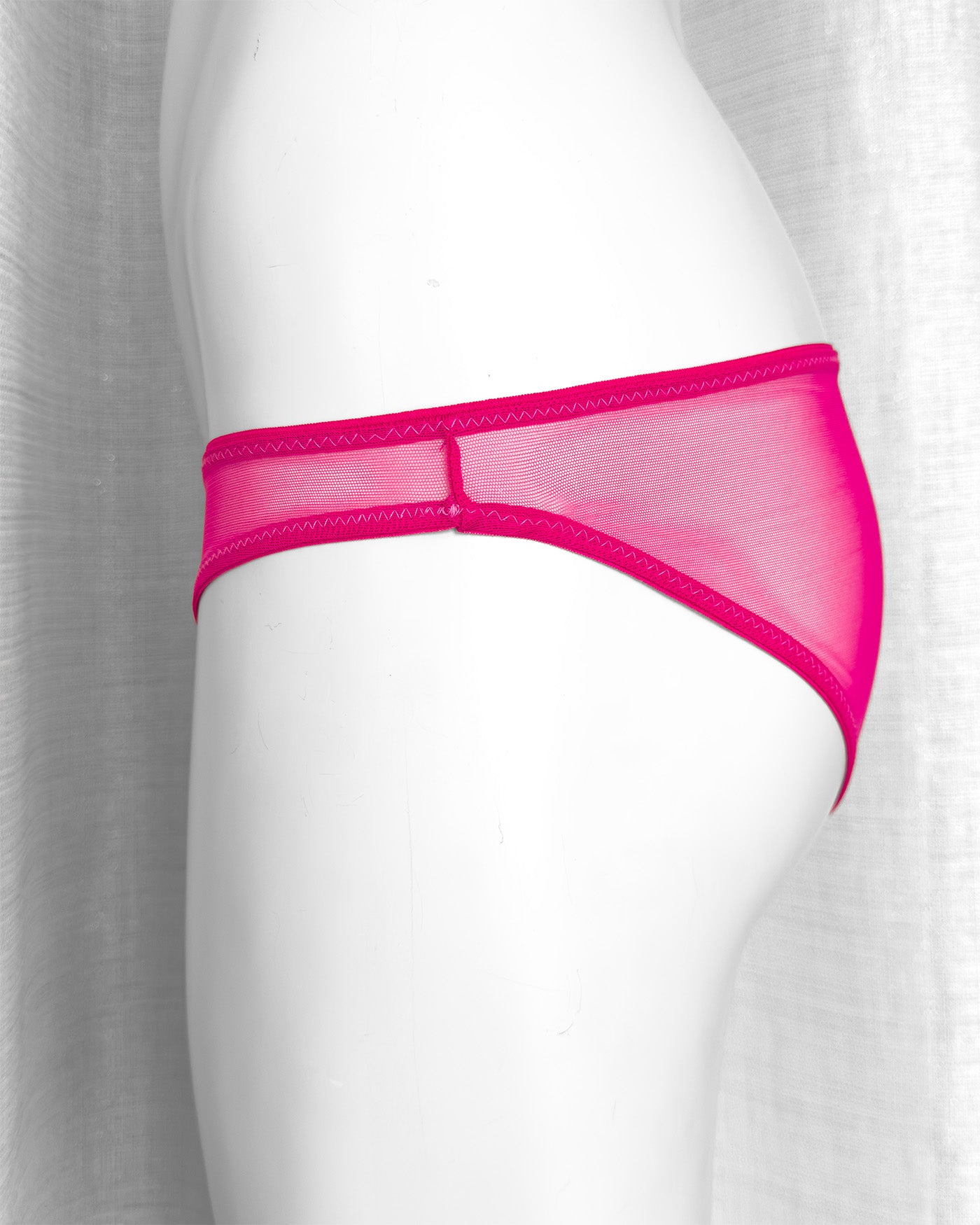 Slip Molly In Love 🩷 | Dot76.it
